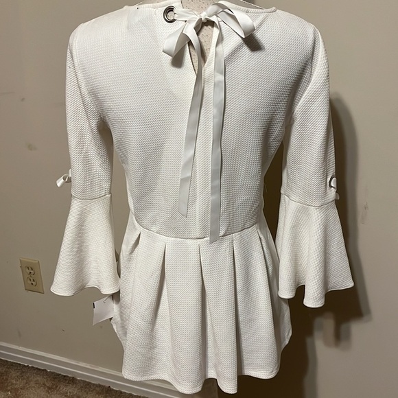 Coco Bianca white aline blouse. Sz small - Picture 4 of 8